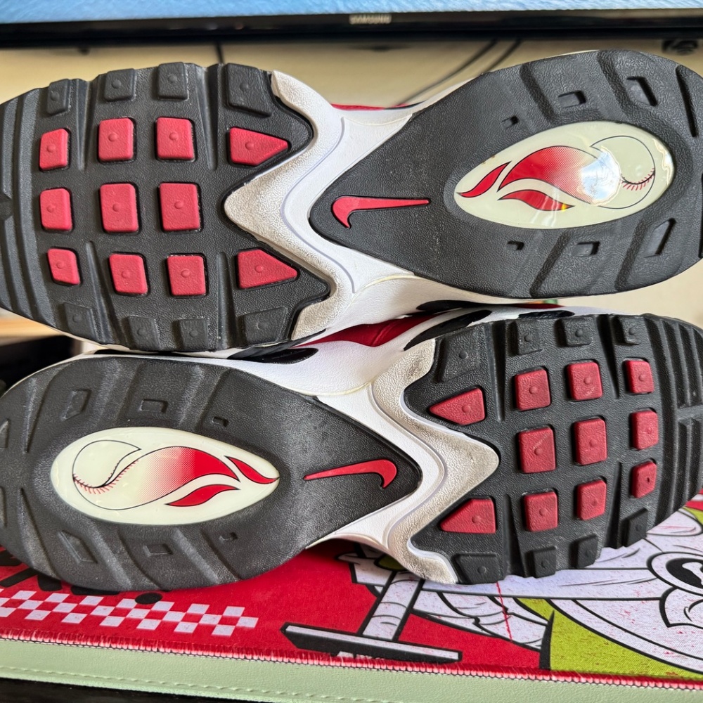 Nike Air Griffey Max 1 ‘Cincinnati Reds’ – The Swingman’s Legacy (No Box) - Picture 8 of 8